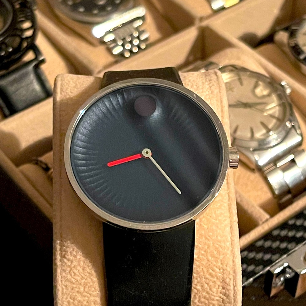 MOVADO EDGE STAINLESS STEEL MEN'S WATCH - 3680004